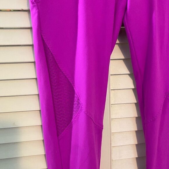 Pink Victoria Secret Yoga pants - Picture 2 of 9